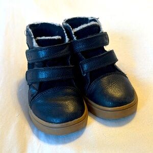 Size 7 toddler UGG boots